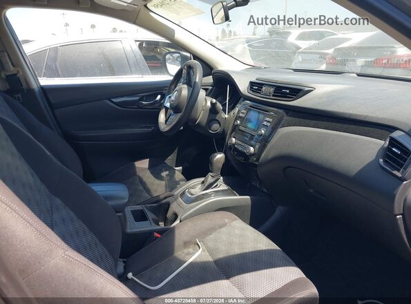 JN1BJ1CPXJW185244 2018 NISSAN ROGUE Gray Widok wnętrza z przodu