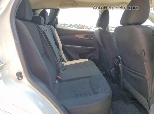 JN1BJ1CPXKW230121 2019 NISSAN ROGUE White Widok wnętrza z tyłu