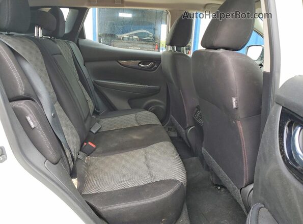 JN1BJ1CW5LW379853 2020 NISSAN QASHQAI White Rear interior view