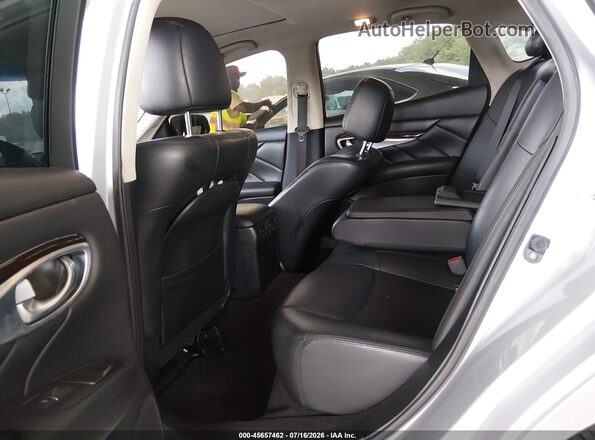 JN1BY1AP1GM220384 2016 INFINITI Q70 Silver VIN sticker view