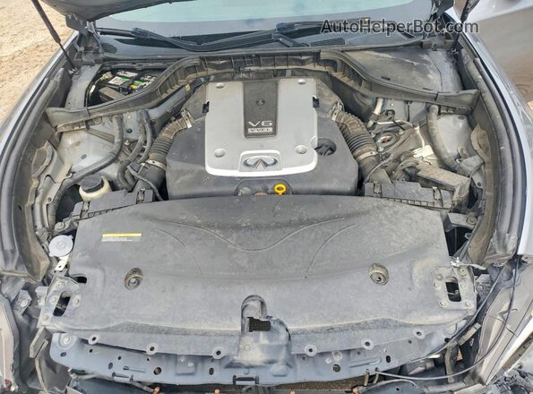 JN1BY1AP3JM180882 2018 INFINITI Q70 Gray Rear interior view