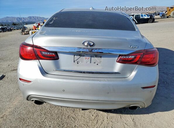 JN1BY1AP8JM180909 2018 INFINITI Q70 Silver Vista trasera