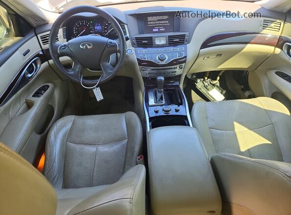 JN1BY1AR2JM220175 2018 INFINITI Q70 Brown Dashboard view