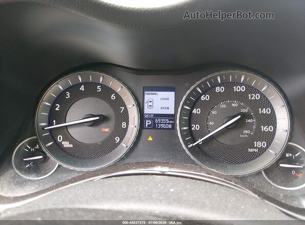JN1BY1PR7KM725203 2019 INFINITI Q70L White Vista de los asientos traseros
