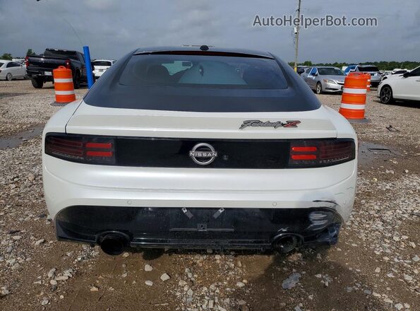 JN1BZ4BH2RM365796 2024 NISSAN Z White Вид ззаду