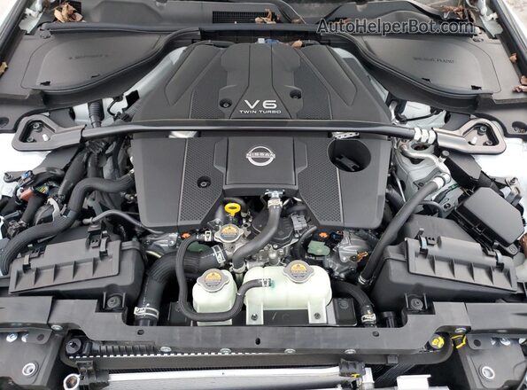 JN1BZ4CH5RM367296 2024 NISSAN Z White Vista interior trasera