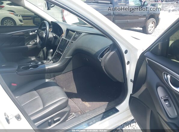JN1CV7AP0JM240522 2018 INFINITI Q50 White Вид салону спереду