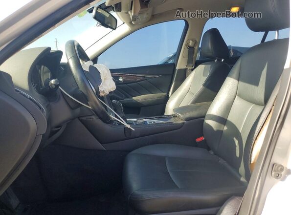 JN1CV7AP0JM241444 2018 INFINITI Q50 Silver Widok wnętrza z przodu
