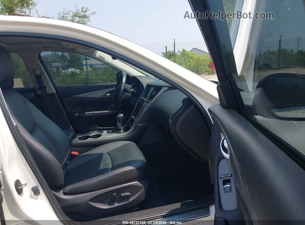 JN1CV7AP2GM202993 2016 INFINITI Q50 White Вид салону спереду