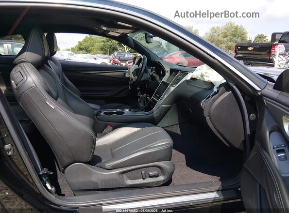 JN1CV7EK3JM200112 2018 INFINITI Q60 Black Front interior view