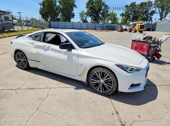 JN1CV7EKXJM200656 2018 INFINITI Q60 White Front right