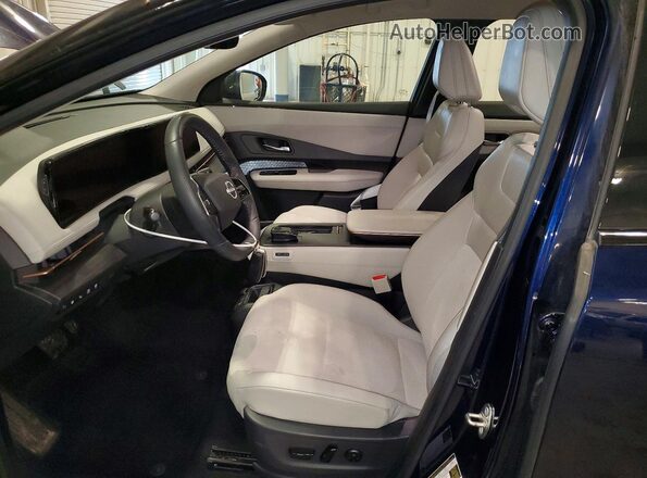 JN1DF0BB5RM736875 2024 NISSAN ARIYA Blue Widok wnętrza z przodu