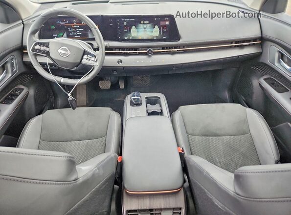 JN1DF0BB7RM743312 2024 NISSAN ARIYA White Vista del salpicadero