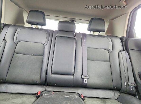 JN1DF0BB7RM743312 2024 NISSAN ARIYA White Vista de los asientos traseros