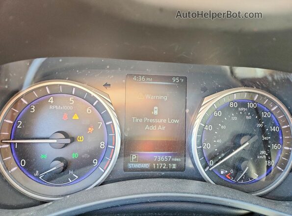 JN1EV7AP0HM739050 2017 INFINITI Q50 Black ხელსაწყოთა პანელის ხედი