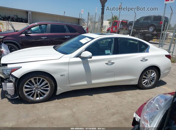 JN1EV7AP0KM514084 2019 INFINITI Q50 White 