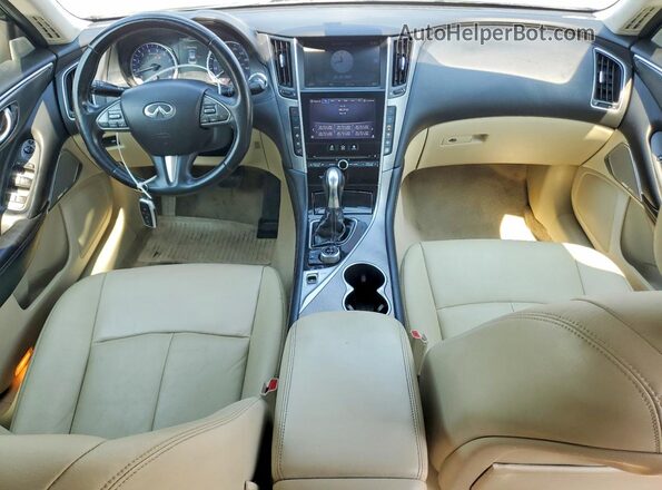 JN1EV7AP1HM743320 2017 INFINITI Q50 White Widok deski rozdzielczej