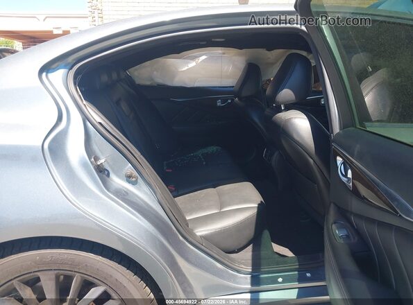 JN1EV7AP2JM367068 2018 INFINITI Q50 Light Blue VIN կոդի պիտակի տեսք