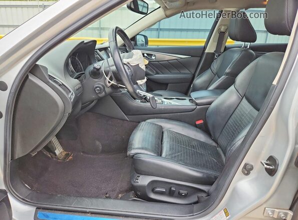 JN1EV7AP3HM733890 2017 INFINITI Q50 Silver Widok wnętrza z przodu
