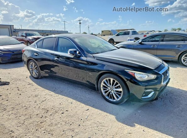 JN1EV7AP3JM351557 2018 INFINITI Q50 Black Front right