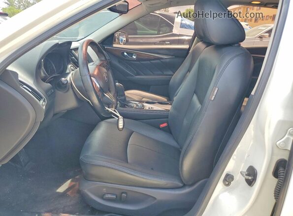 JN1EV7AP3JM591336 2018 INFINITI Q50 White წინა სალონის ხედი