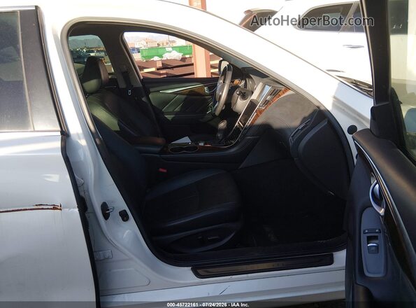 JN1EV7AP4JM351857 2018 INFINITI Q50 White Սալոնի դիմացի տեսք