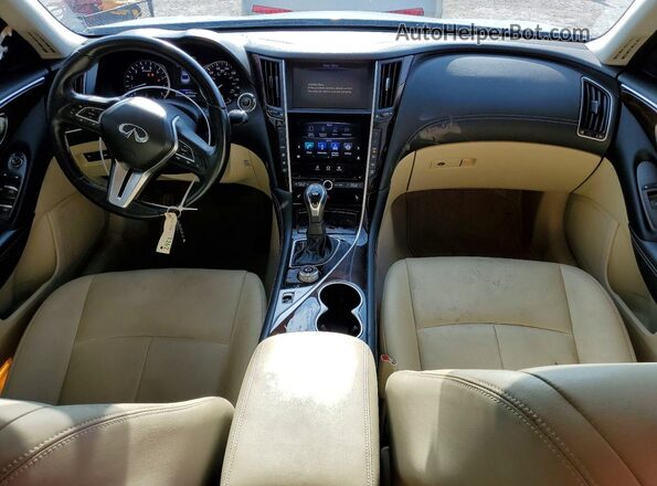 JN1EV7AP4JM361790 2018 INFINITI Q50 White წინა პანელის ხედი