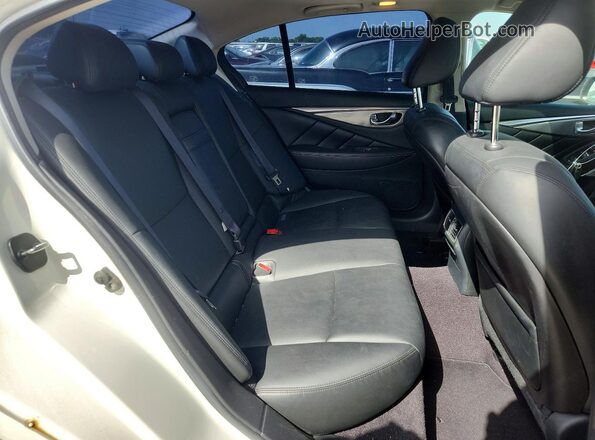 JN1EV7AP5HM736998 2017 INFINITI Q50 White Widok tylnych siedzeń