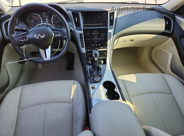 JN1EV7AP5LM207026 2020 INFINITI Q50 Silver Dashboard view