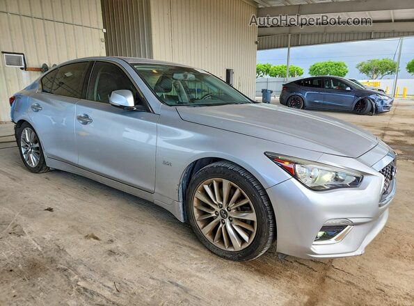 JN1EV7AP5LM208516 2020 INFINITI Q50 Серебряный Передняя правая четверть