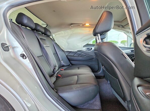 JN1EV7AP5LM208516 2020 INFINITI Q50 Серебряный Вид задних сидений