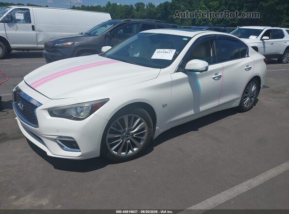 JN1EV7AP6JM350063 2018 INFINITI Q50 White Front left
