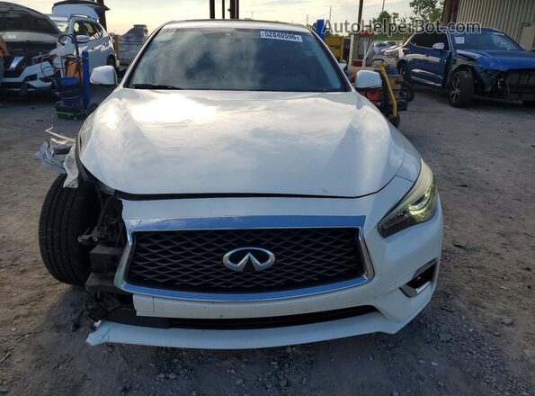 JN1EV7AP6KM516146 2019 INFINITI Q50 White Вид спереду