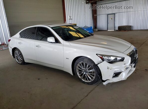 JN1EV7AP7JM350623 2018 INFINITI Q50 White Передня права чверть