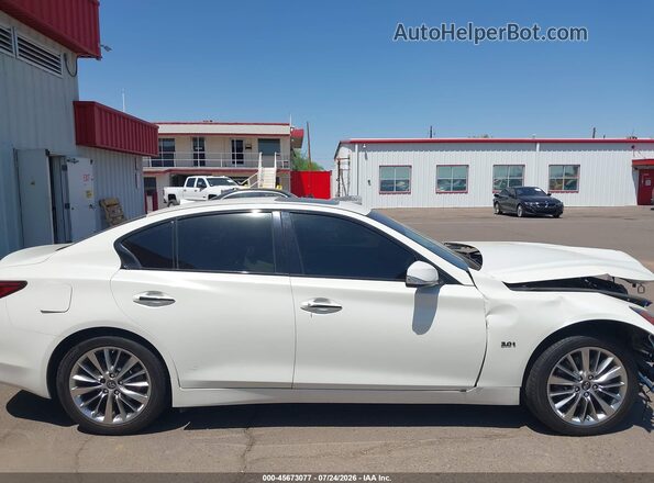 JN1EV7AP7JM353117 2018 INFINITI Q50 White 360 interior view