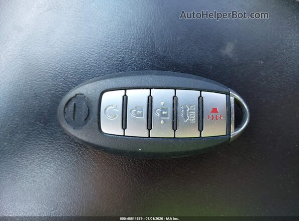 JN1EV7AP7JM359211 2018 INFINITI Q50 Silver Vista del salpicadero
