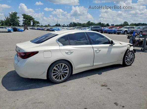 JN1EV7AP8KM540724 2019 INFINITI Q50 White Rear right