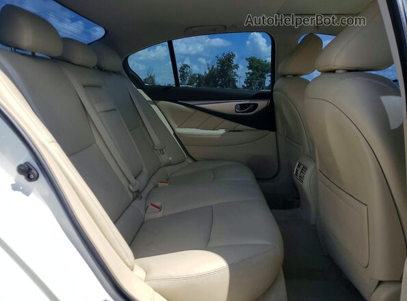JN1EV7AP8KM540724 2019 INFINITI Q50 White Rear seats view