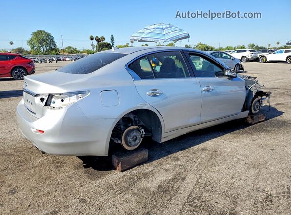 JN1EV7AP9HM738575 2017 INFINITI Q50 Серебряный Задняя правая четверть