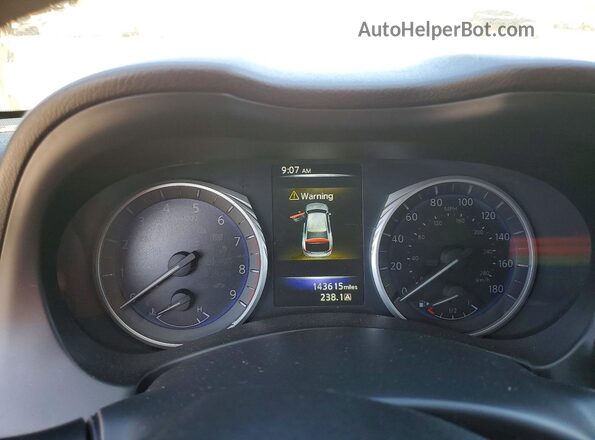 JN1EV7AP9HM738575 2017 INFINITI Q50 Серебряный Вид щитка приборов