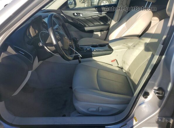 JN1EV7AP9HM743274 2017 INFINITI Q50 Silver Widok wnętrza z przodu