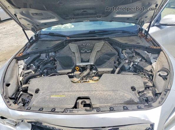 JN1EV7APXHM735541 2017 INFINITI Q50 Silver Rear interior view
