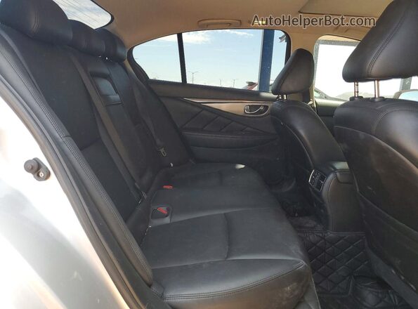 JN1EV7APXHM739671 2017 INFINITI Q50 Silver Rear seats view