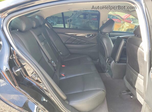 JN1EV7APXJM366413 2018 INFINITI Q50 Black Rear seats view