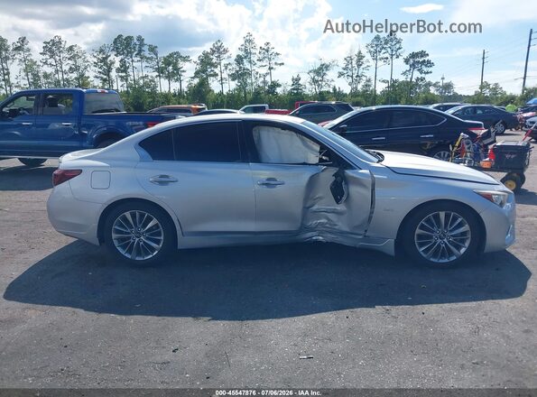 JN1EV7APXLM202405 2020 INFINITI Q50 Gray Rear interior view