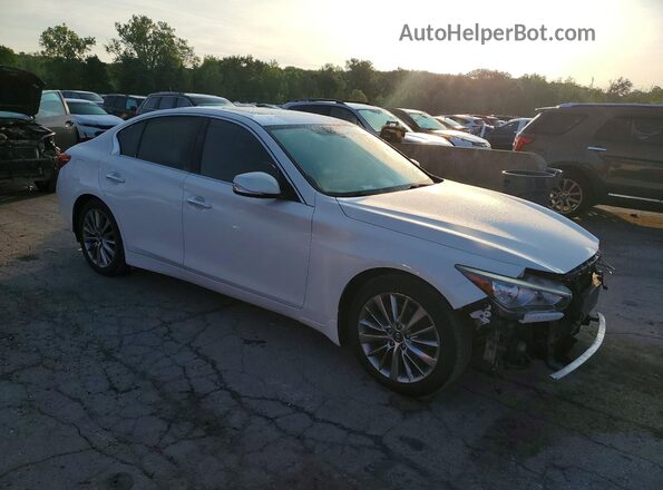 JN1EV7AR0JM432064 2018 INFINITI Q50 White Przód prawy