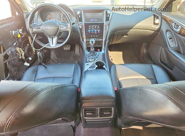 JN1EV7AR0JM437572 2018 INFINITI Q50 Gray Dashboard view