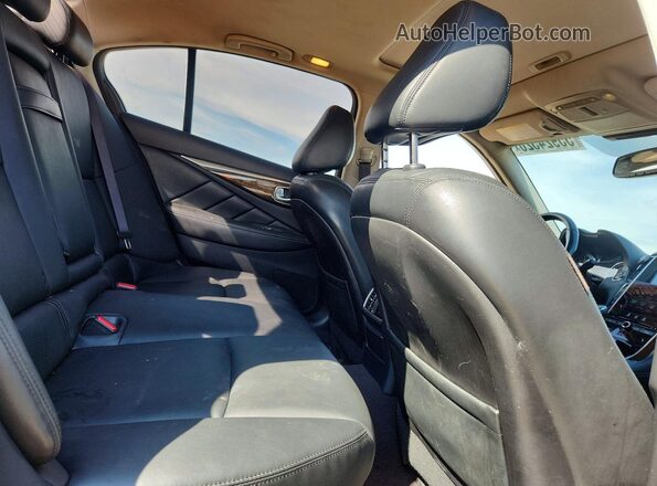 JN1EV7AR0JM437572 2018 INFINITI Q50 Gray Rear seats view