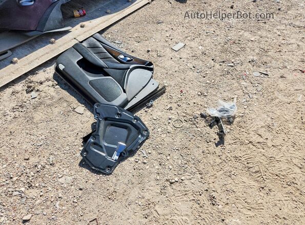 JN1EV7AR0JM437572 2018 INFINITI Q50 Gray Engine compartment view