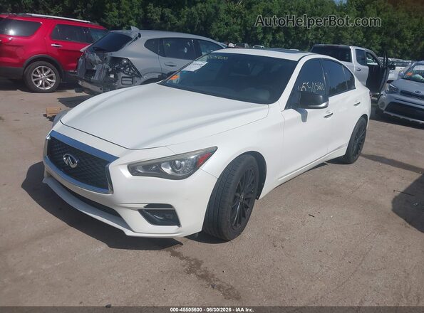JN1EV7AR2JM437623 2018 INFINITI Q50 White Front left